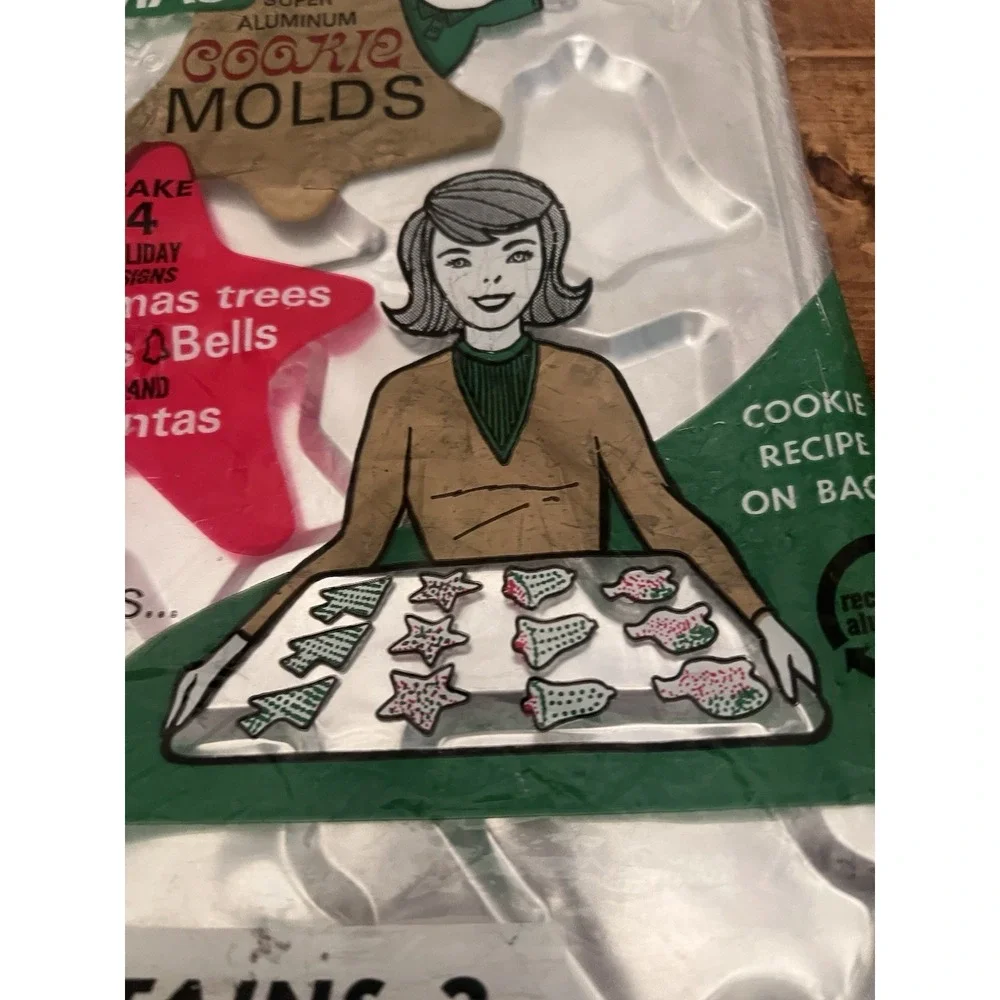 VTG  E-Z Foil  Super Aluminum Christmas Cookie Molds Pack of 2 NOS NO.851 SANTA